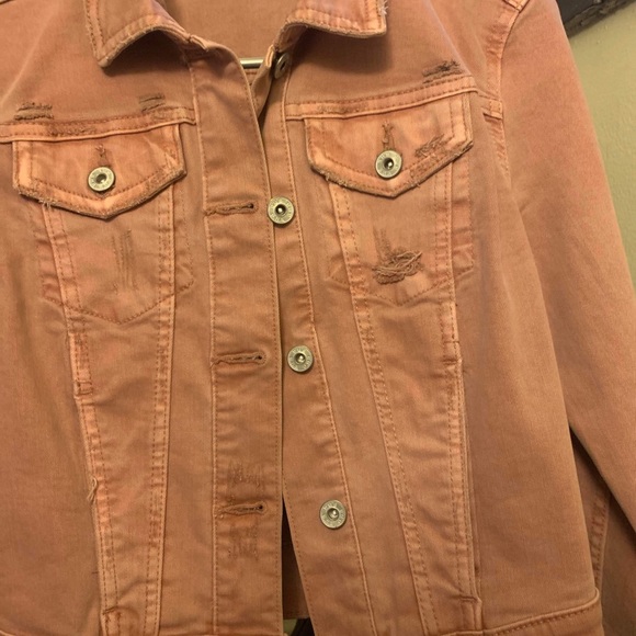 Mauve pink lightly distressed jean jacket - Picture 5 of 6